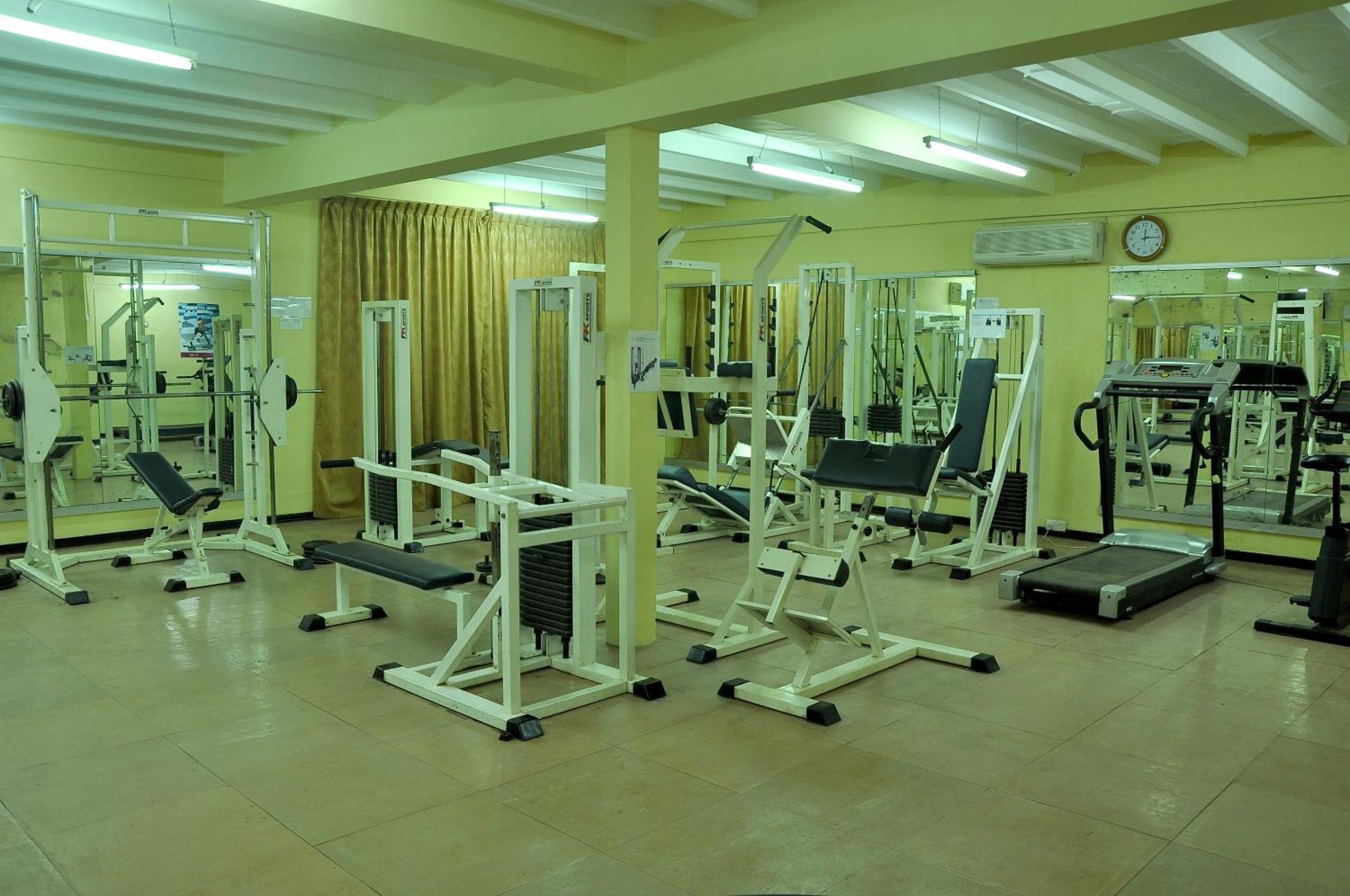 Ramada Katunayaka Extérieur photo