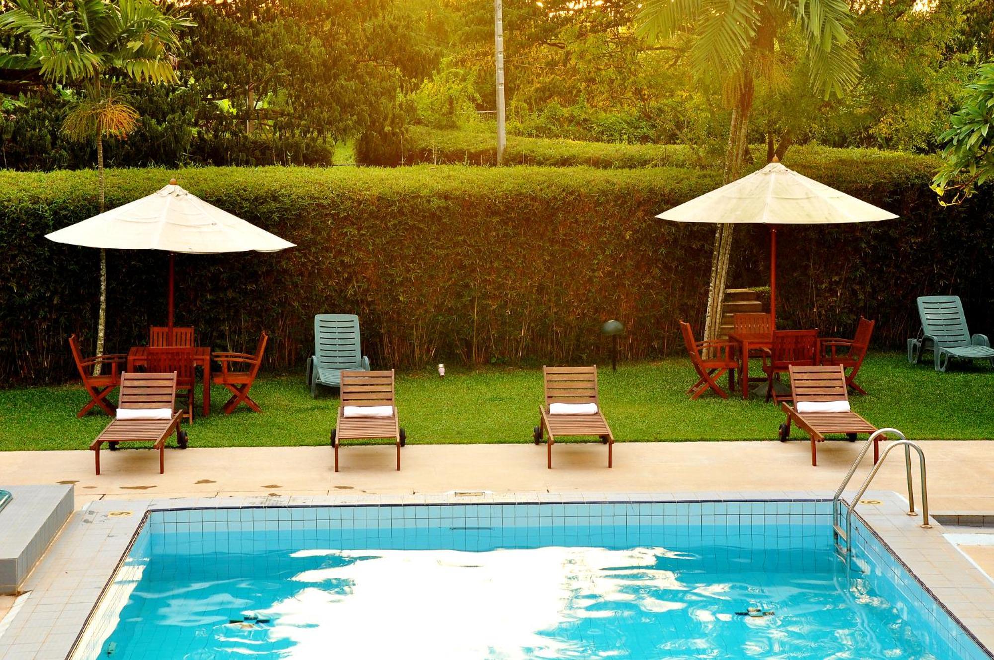 Ramada Katunayaka Extérieur photo