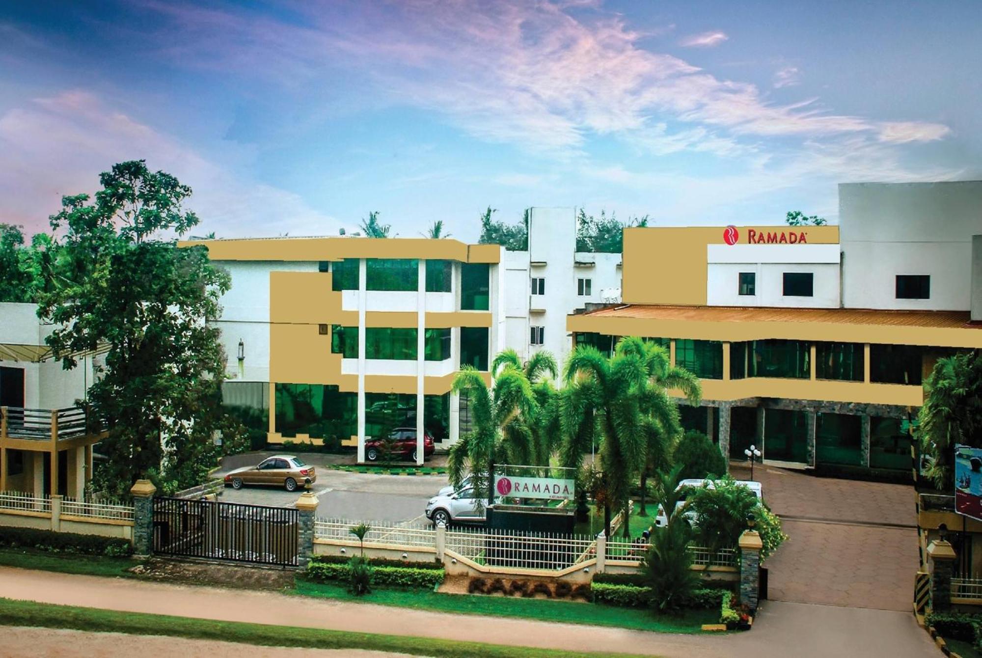 Ramada Katunayaka Extérieur photo