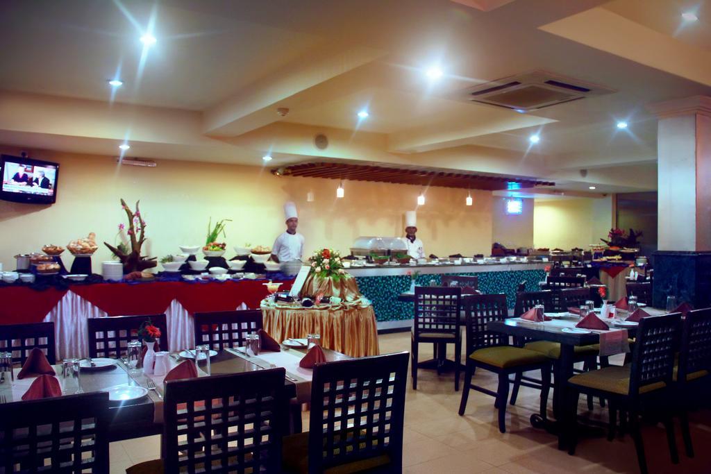 Ramada Katunayaka Extérieur photo